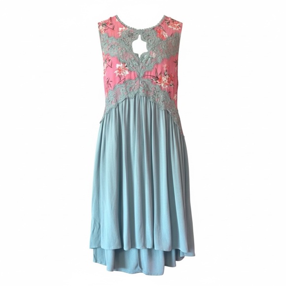 Umgee Dresses & Skirts - Umgee | Sleeveless Shift Keyhole Dress | Floral Print & Lace Bodice | Sage-Mint